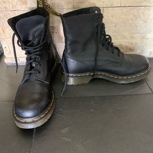 Dr. Martens Lace up Boots